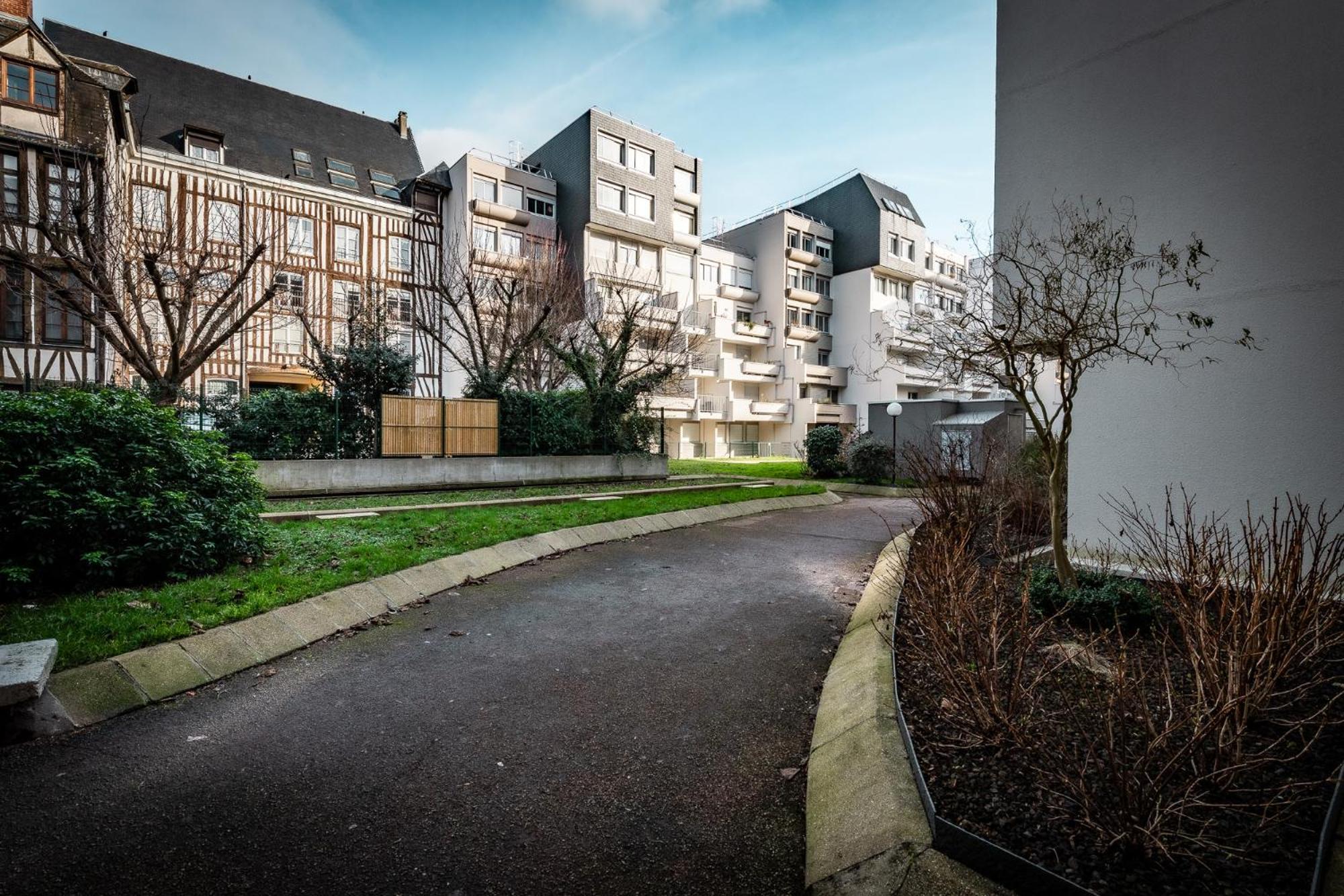 Aux Jardins De L'Hotel De Ville - Appartement Hypercentre Avec Parking Prive Ruan Exterior foto